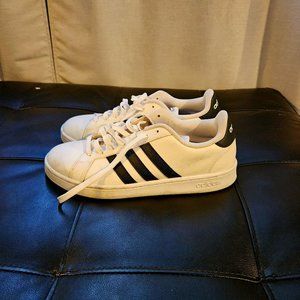 Adidas Casual walking shoe